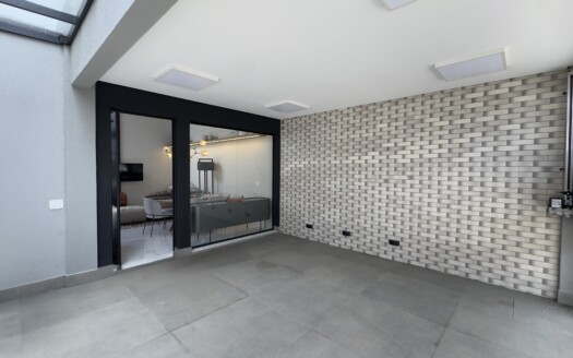 Casa pronta, decorada e com rooftop com spa no Residencial Piemonte — Bragança Paulista | R$ 850 mil